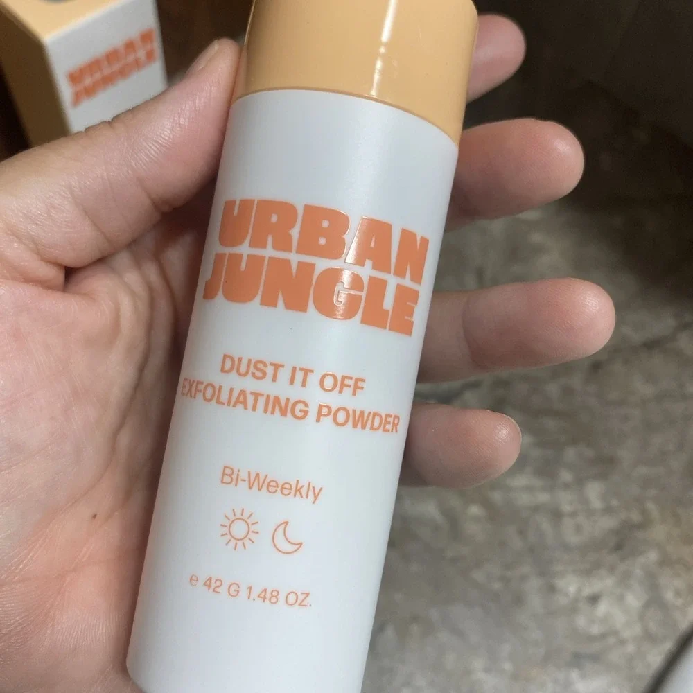 Urban‎ Jungle Dust It Off Exfoliating Powder With Papaya & Yellow Clay 1.48oz
